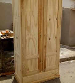 VOS BESOINS EN MENUISERIE ; Table a manger vestibule etagere et autres